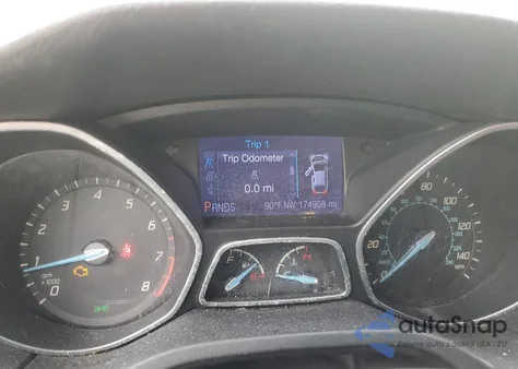 2013 Ford Focus Se z USA, uszkodzony, nr VIN 1FADP3F21DL171681